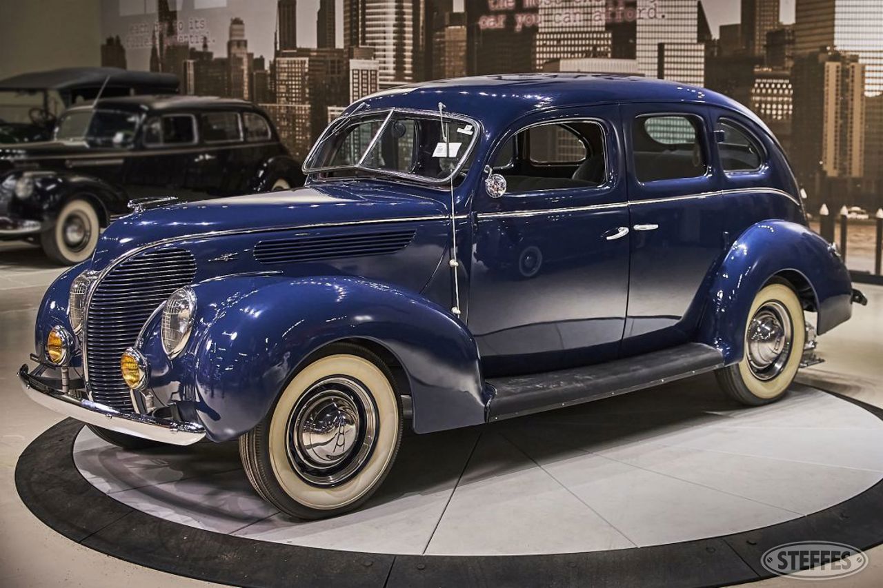 1938 Ford Deluxe 81A